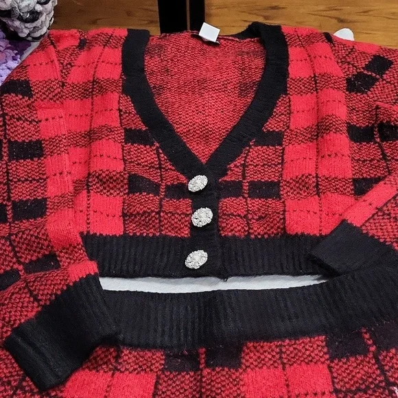 VENUS Sweater & Skirt Set